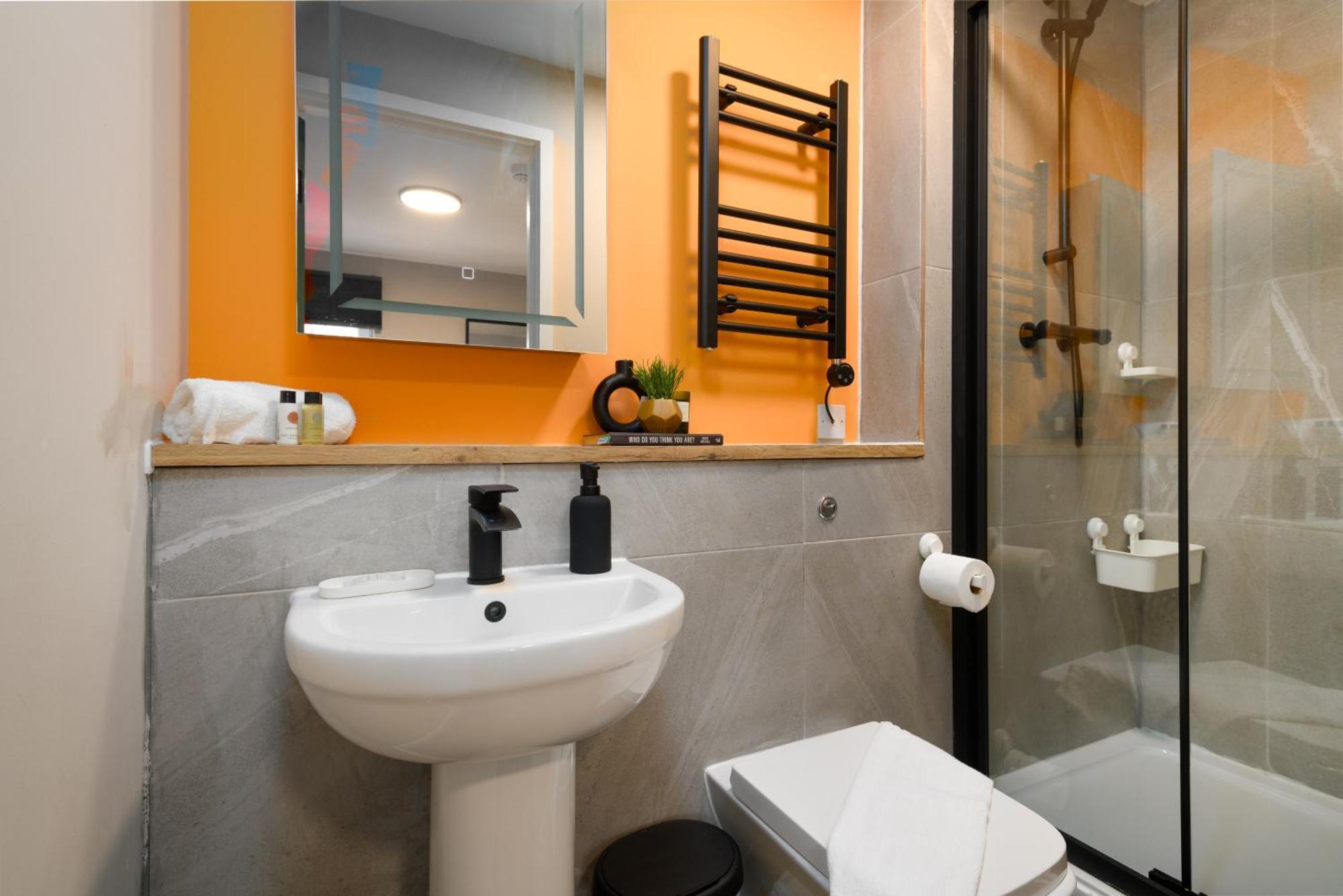 Gad Suite By Koya Homes - 2 Ensuite Bedroom Apartment, Cardiff City Centre, Free Parking エクステリア 写真